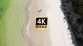 航拍海水冲上沙滩