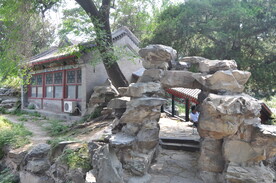 北京北海公园假山叠石