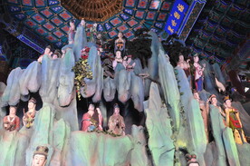 北海公园极乐世界大殿佛教塑像