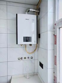 燃气热水器