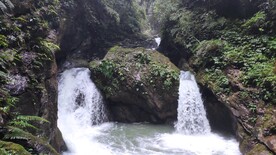 黑山谷