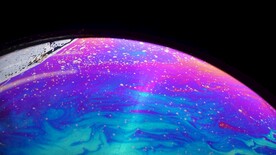 肥皂泡反光