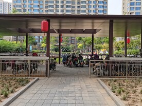 辛集公园首府自行车棚