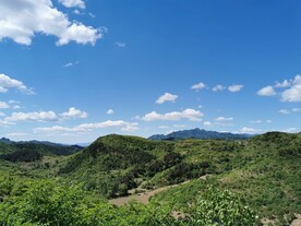 蓝天白云青山