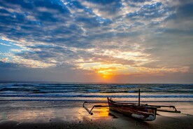 海边日出