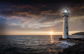 海边灯塔