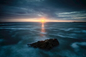 海边日出