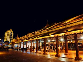 西双版纳夜市