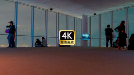 短视频素材室内走动的人群