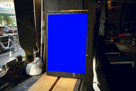 窗台上平板样机展示