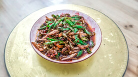 客家菜肴青椒鱼干