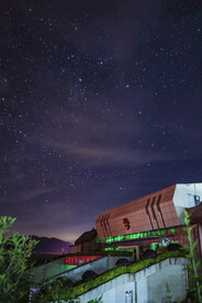 星空下的培训基地