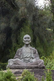 弘一法师雕塑