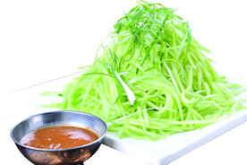 双茸酱拌黄瓜