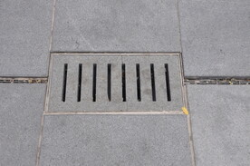 缝隙式排水沟及检查井
