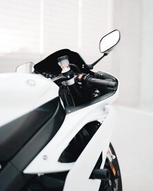 摩托车