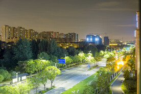 楼下街景
