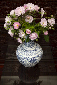 蔷薇花花瓶