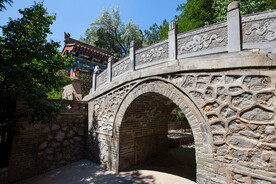 白塔山公园