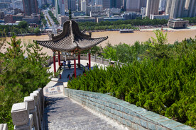 白塔山公园