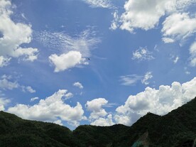 大片白云