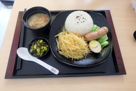 烤肠饭