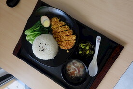 鸡排饭