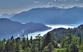 名山大山山脉 