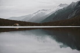 自然雪山