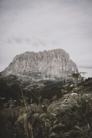 山岭 