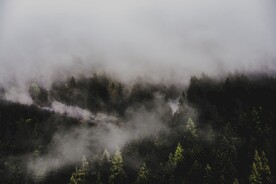 山岭 