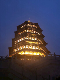 宝塔夜景