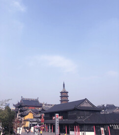 寺庙宝塔