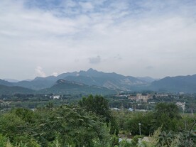 群山