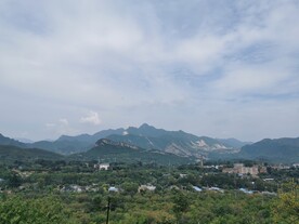群山村庄