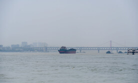 大桥江景