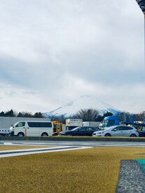 富士山远景 高速路