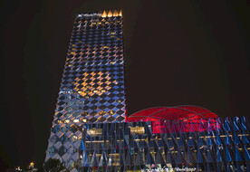 高楼霓虹夜景