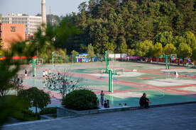 湖北汽车工业学院
