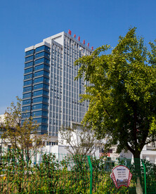 湖北医药学院