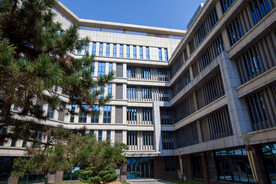 湖北医药学院