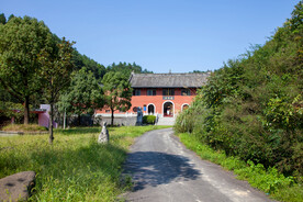十堰龙泉寺旅游区