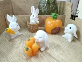 可爱小白兔胡萝卜小房子摆件
