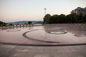 岳阳南湖广场