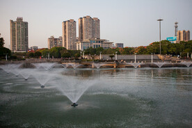 岳阳南湖广场