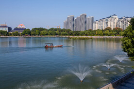 岳阳南湖广场