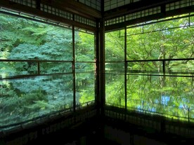 窗外