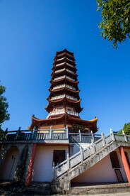岳阳圣安寺景区 岳阳塔