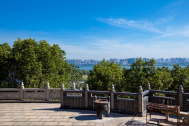岳阳圣安寺景区 岳阳塔