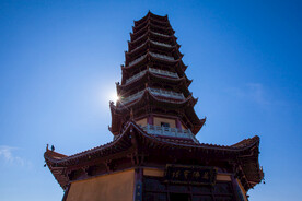岳阳圣安寺景区 岳阳塔